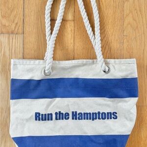 Run the Hamptons Boat Tote Bag with Rope Handle